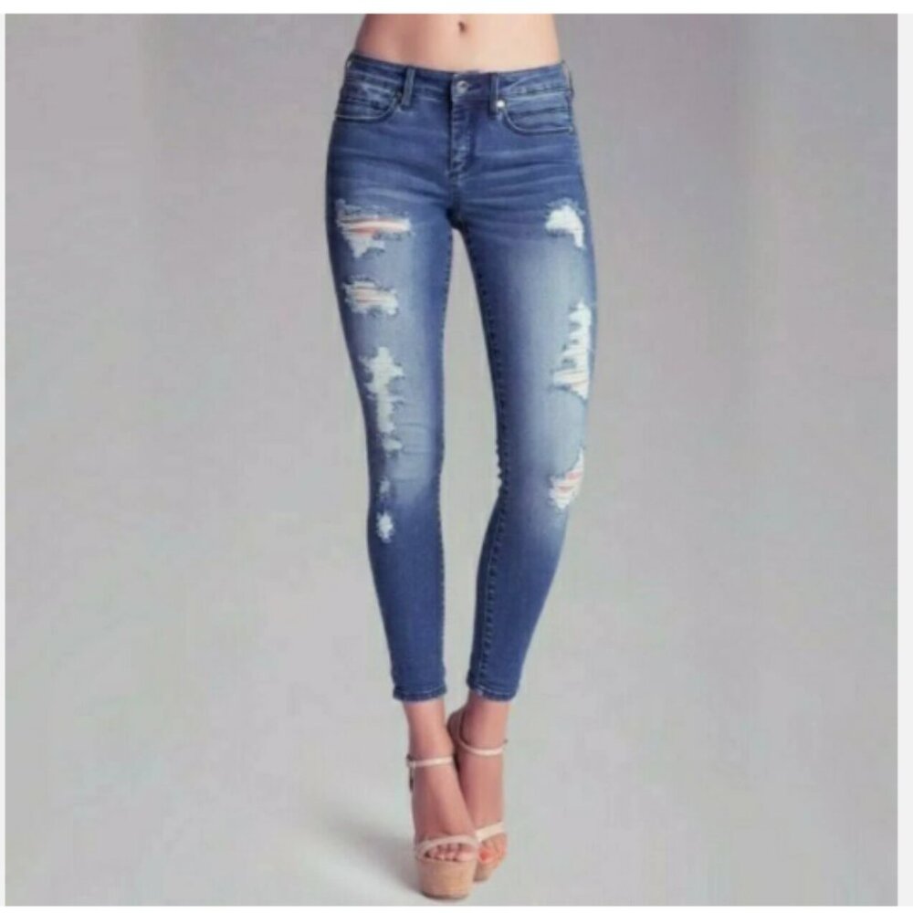 BEBE ~ New! ~ Destructed HEATBREAKER Ripped Stretchy Skinny